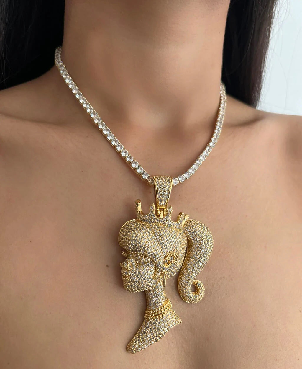 Bling "Queen" Pendant